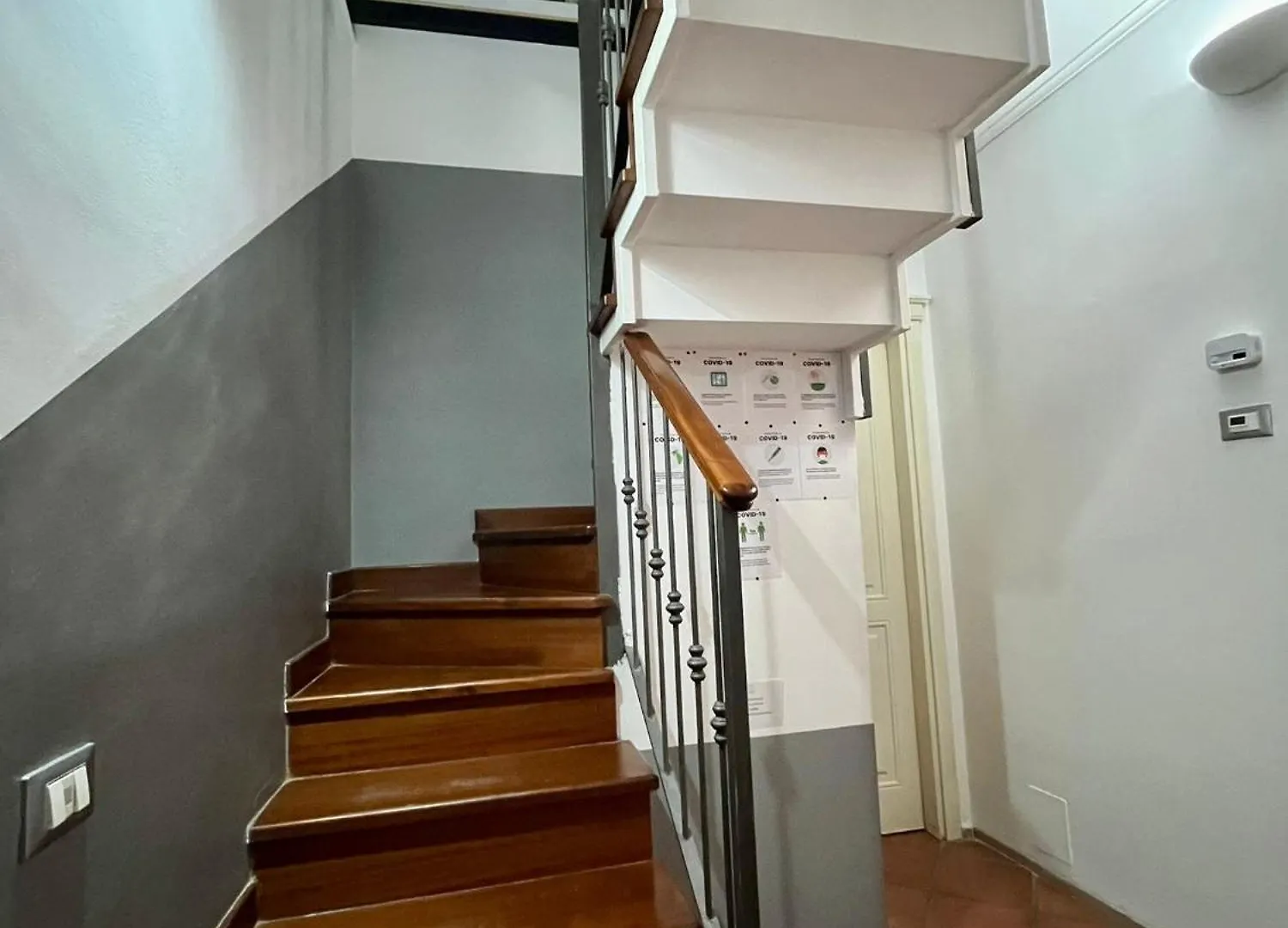 Palazzo Rota Guesthouse Naples Bed & Breakfast